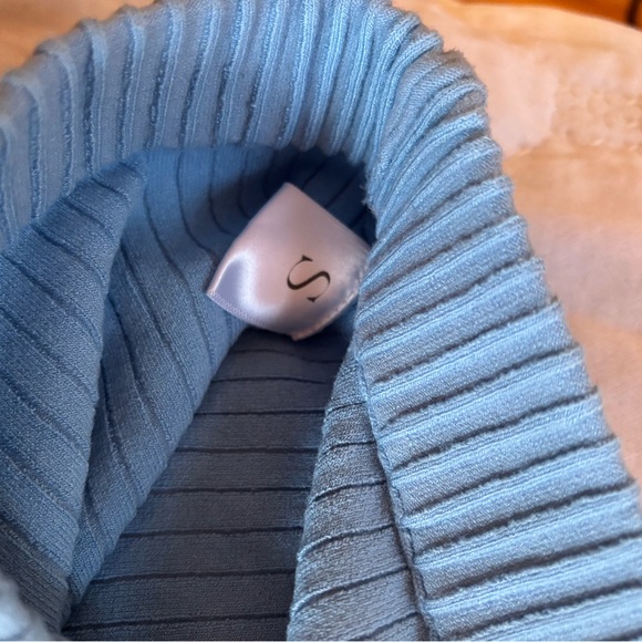 Blue Ribbed Knit Set - Picture 2 of 4